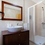 Flor Rosa Piscina E Jacuzzi Villa *