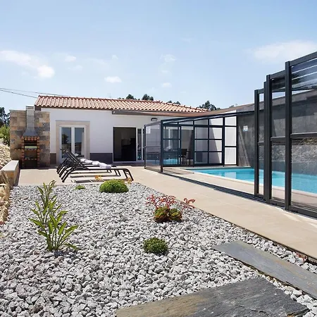 Flor Rosa Piscina E Jacuzzi Villa Salir de Matos