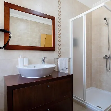 Flor Rosa Piscina E Jacuzzi Villa *